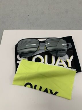 Quay - Sunglasses for Men & Women, Aviator Lenses with UV Protection